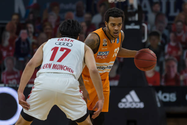 次击败强敌 次击败强敌