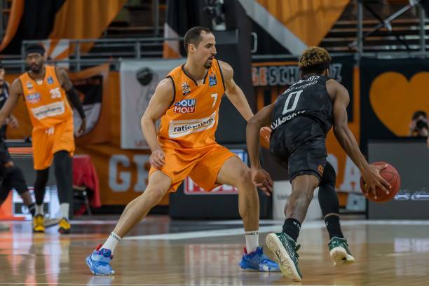 年保持高进 年保持高进