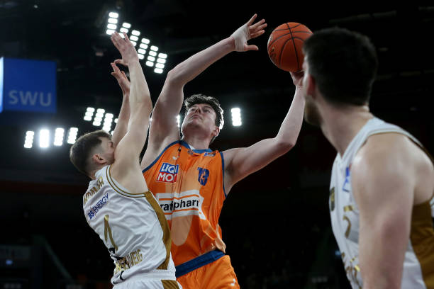 这一指控不 这一指控不